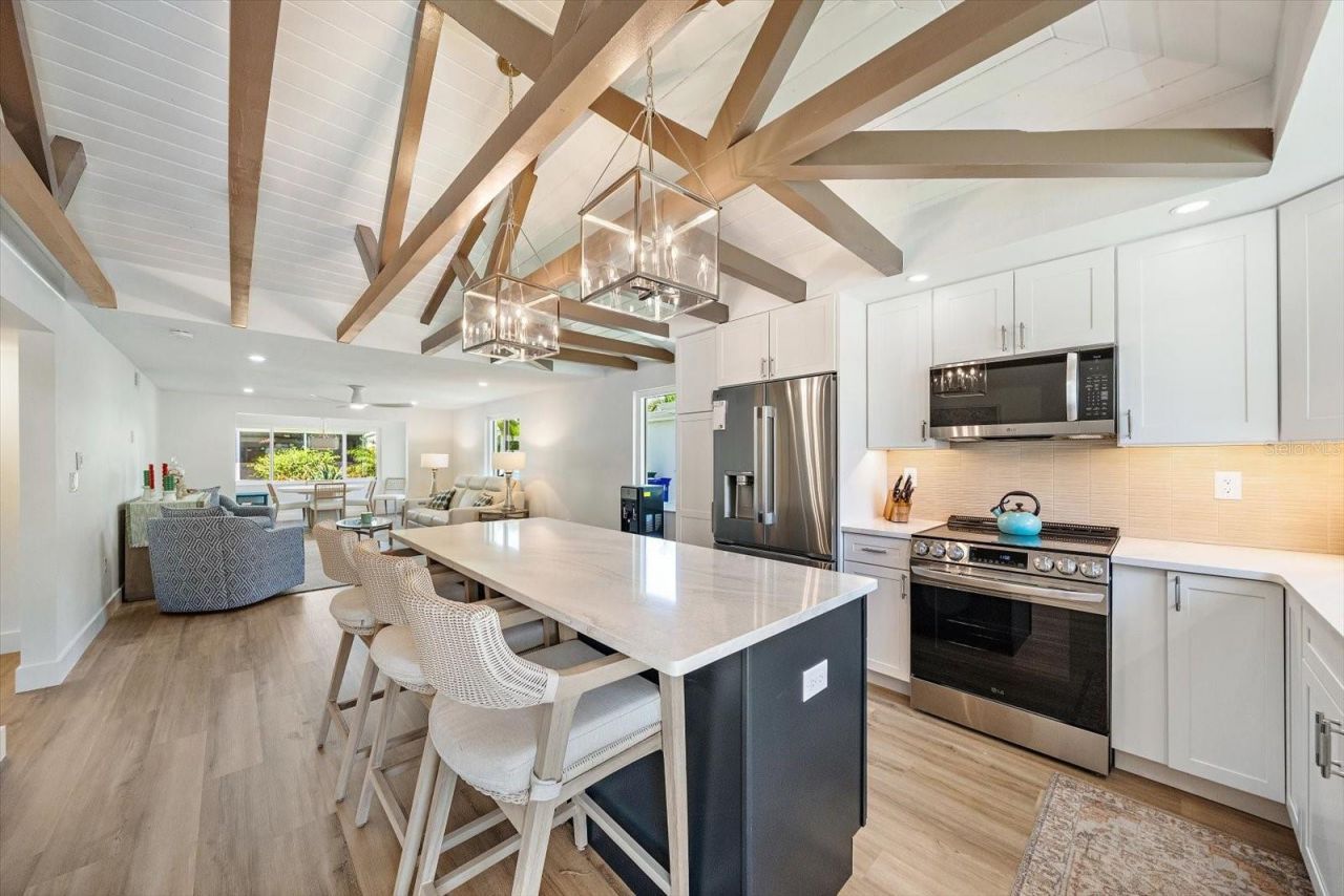 711 Spanish Drive S, Unit 211, Longboat Key, FL 34228 Photo