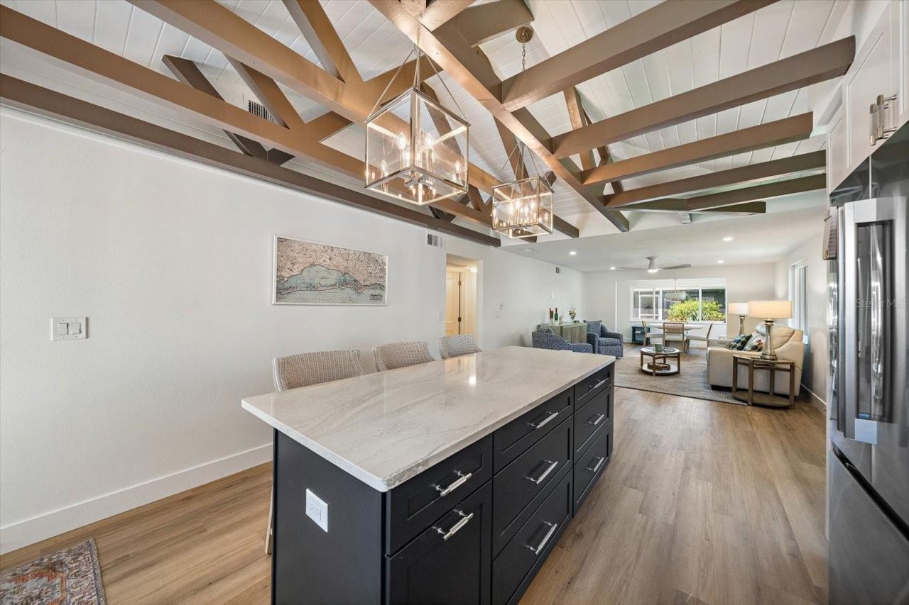 711 Spanish Drive S, Unit 211, Longboat Key, FL 34228 Photo