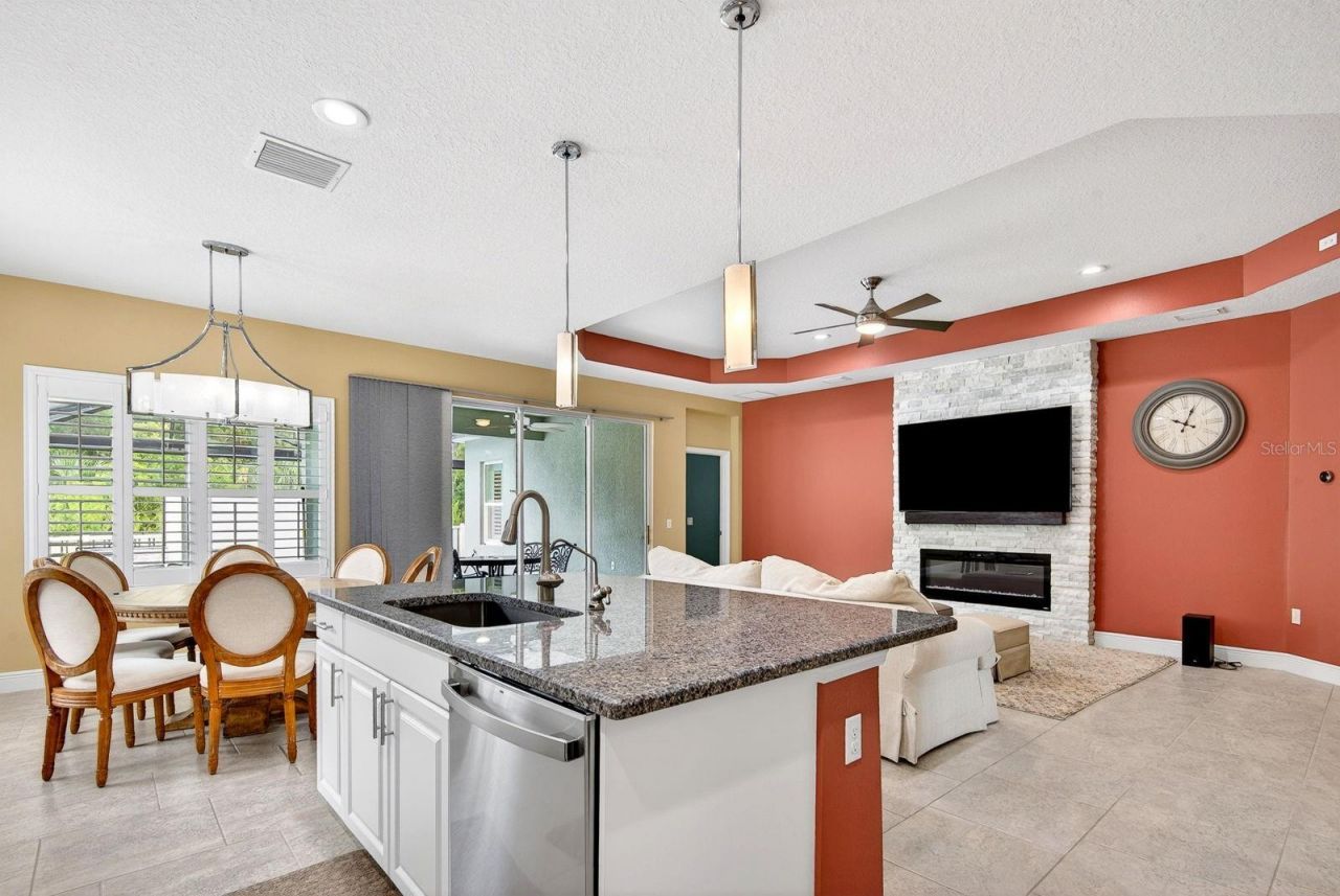 7428 Ridgelake Circle, Bradenton, FL 34203 Photo
