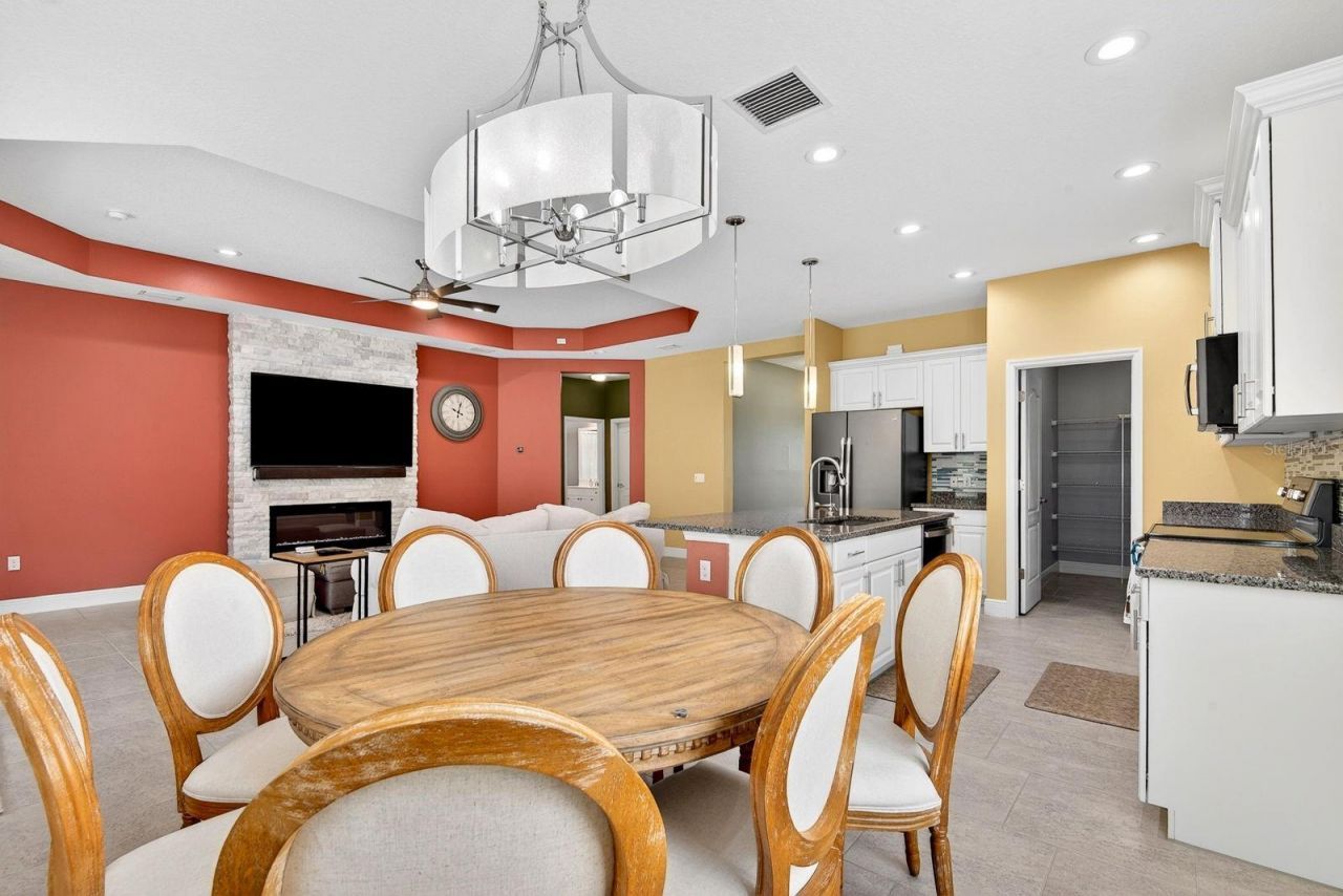 7428 Ridgelake Circle, Bradenton, FL 34203 Photo