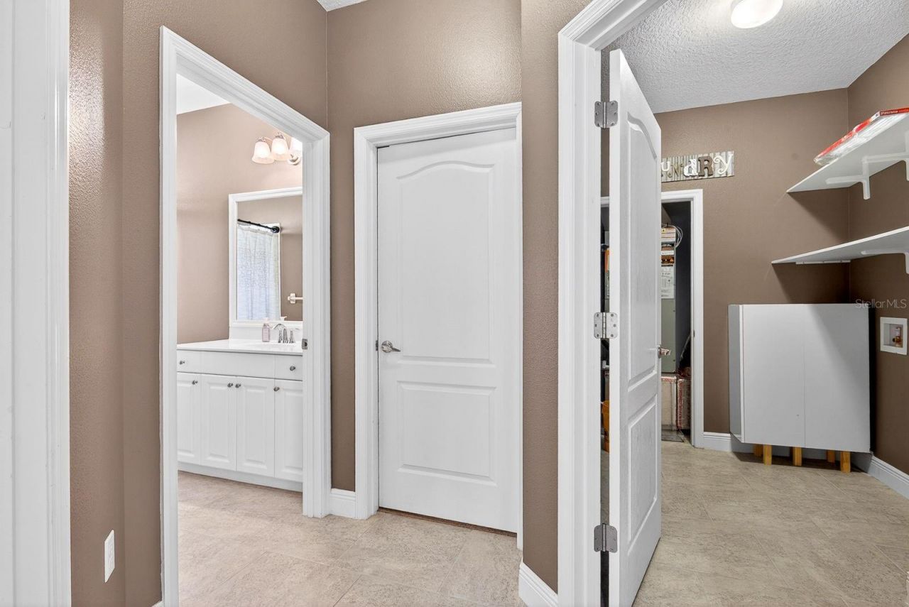 7428 Ridgelake Circle, Bradenton, FL 34203 Photo
