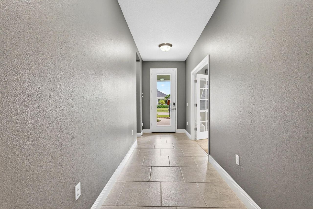 7428 Ridgelake Circle, Bradenton, FL 34203 Photo
