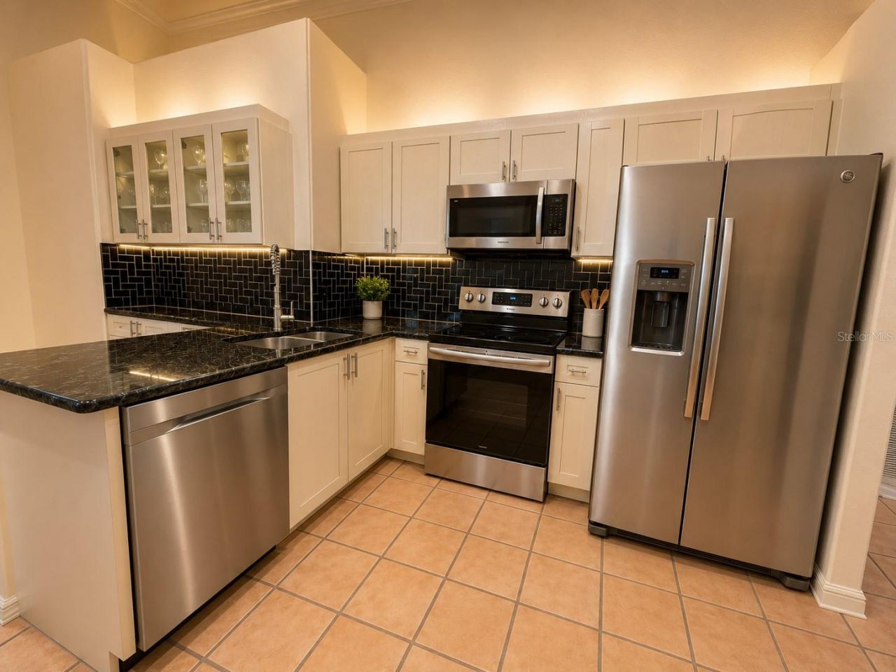 6468 NW Friendly Circle, Port Saint Lucie, FL 34983 Photo