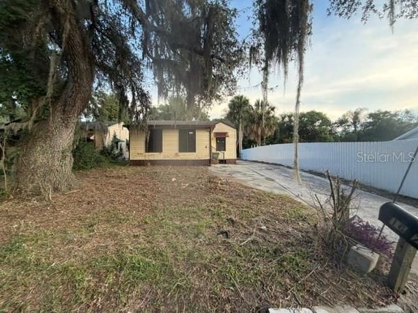 1607 CENTER STREET , LEESBURG, FL 34748