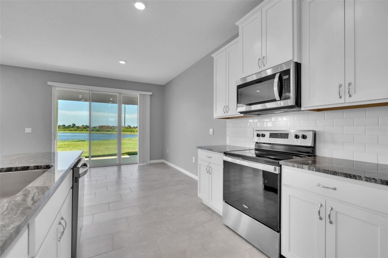 5748 Woodland Sage Drive, Sarasota, FL 34238 Photo