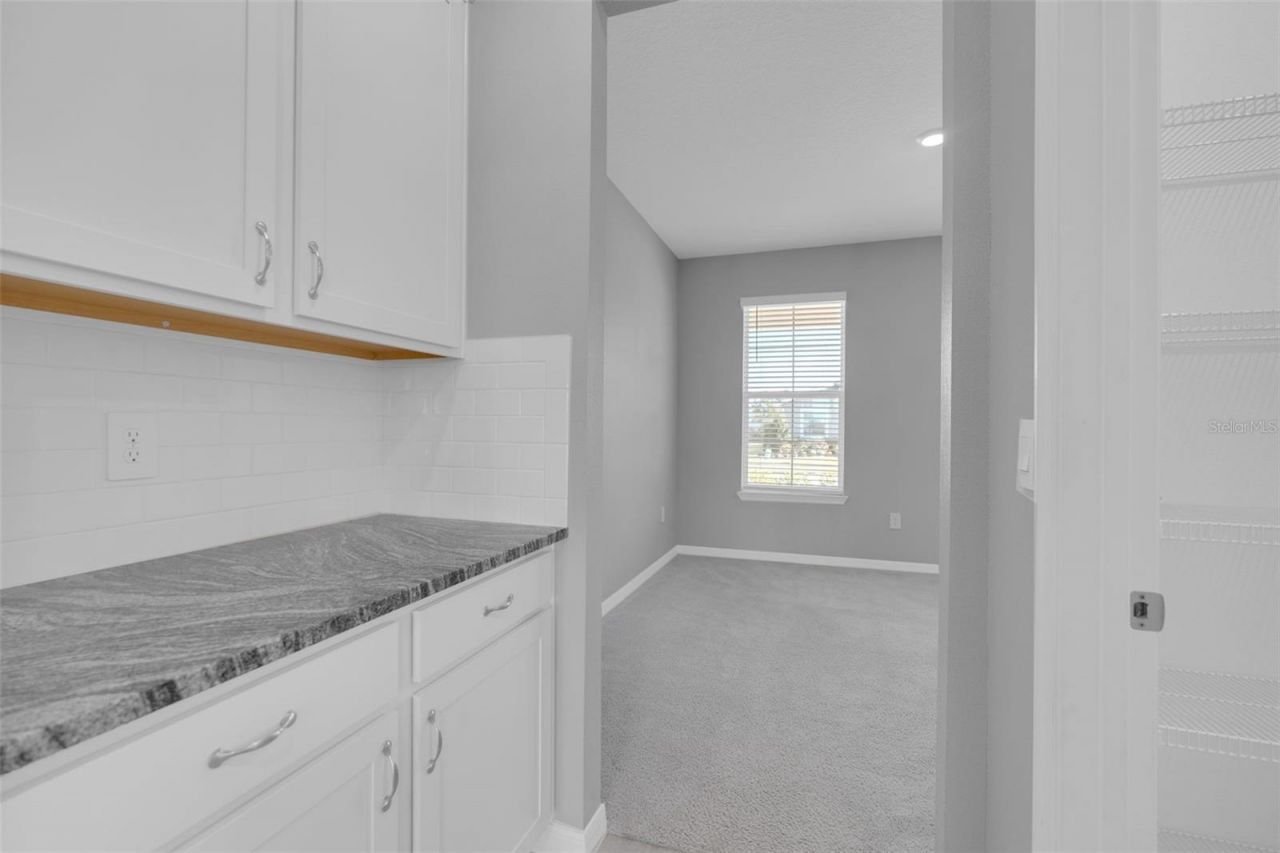 5748 Woodland Sage Drive, Sarasota, FL 34238 Photo