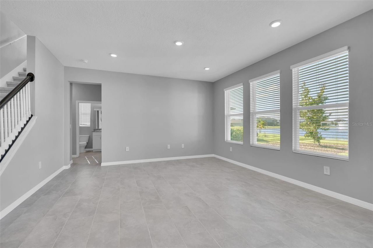 5748 Woodland Sage Drive, Sarasota, FL 34238 Photo