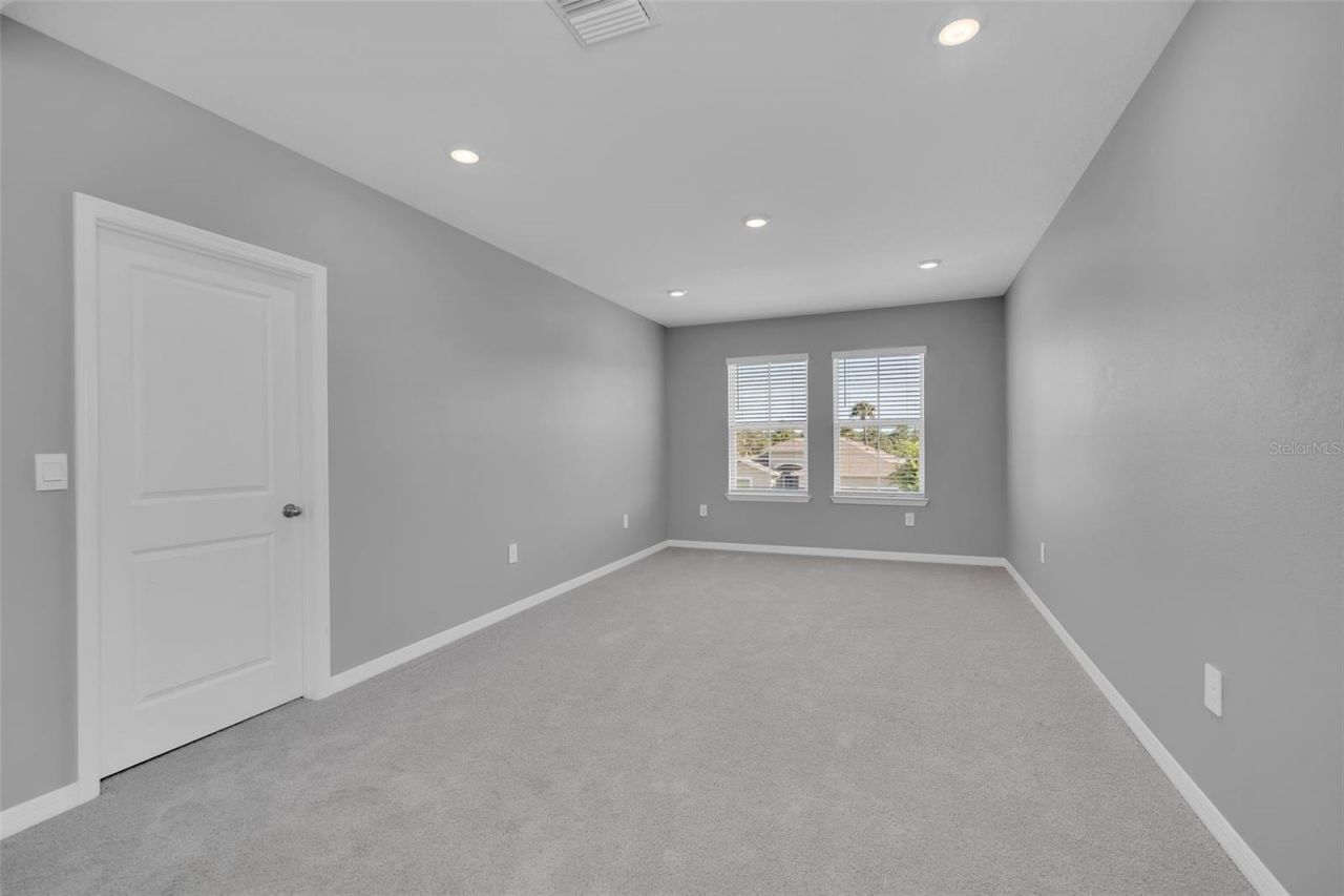5748 Woodland Sage Drive, Sarasota, FL 34238 Photo