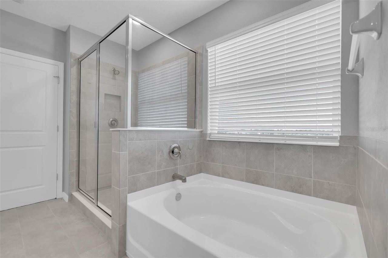 5748 Woodland Sage Drive, Sarasota, FL 34238 Photo