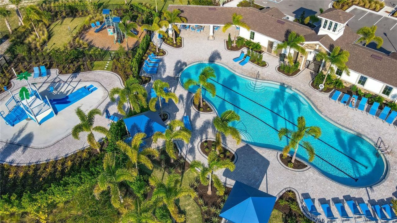 5748 Woodland Sage Drive, Sarasota, FL 34238 Photo