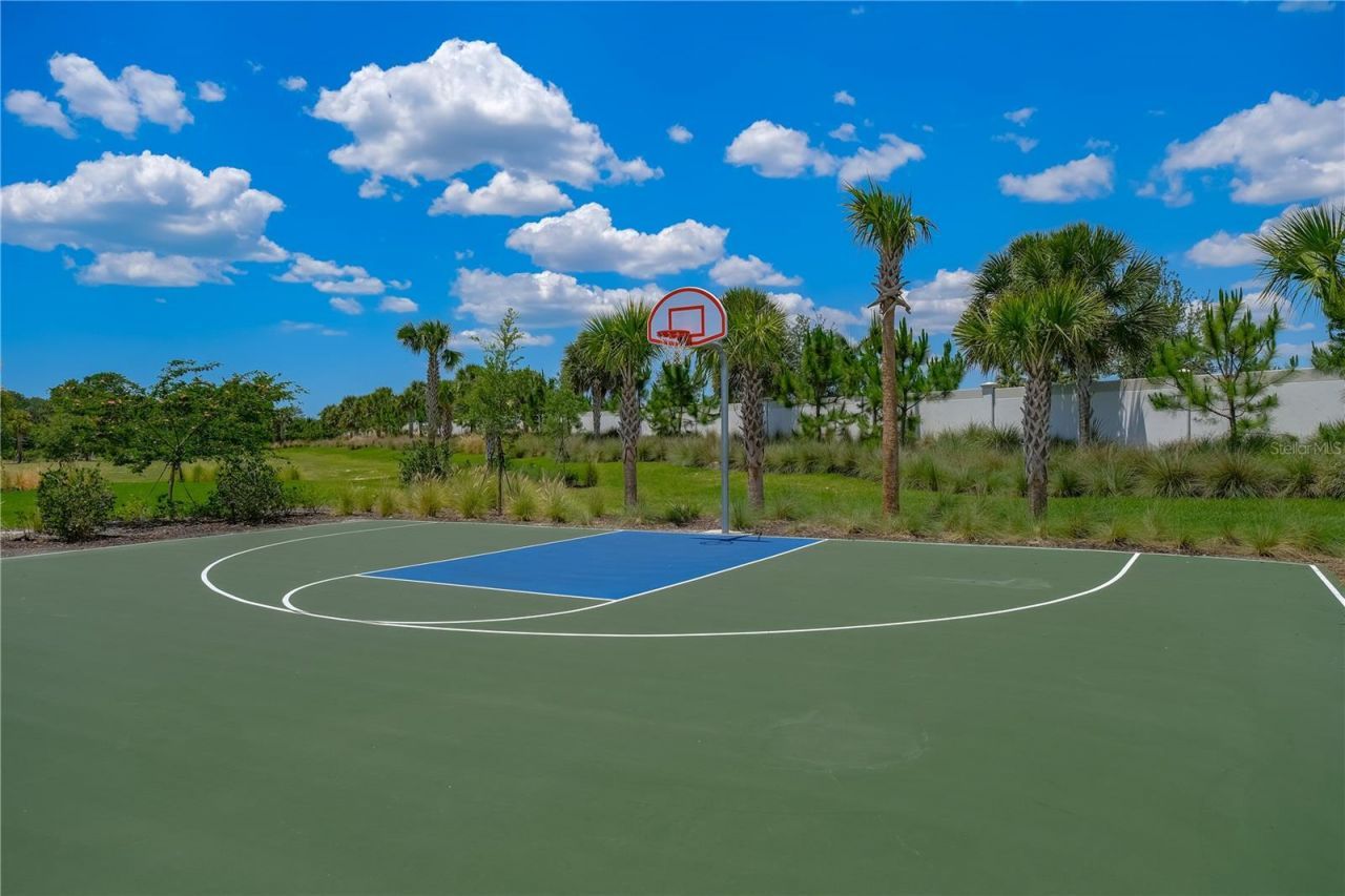 5748 Woodland Sage Drive, Sarasota, FL 34238 Photo