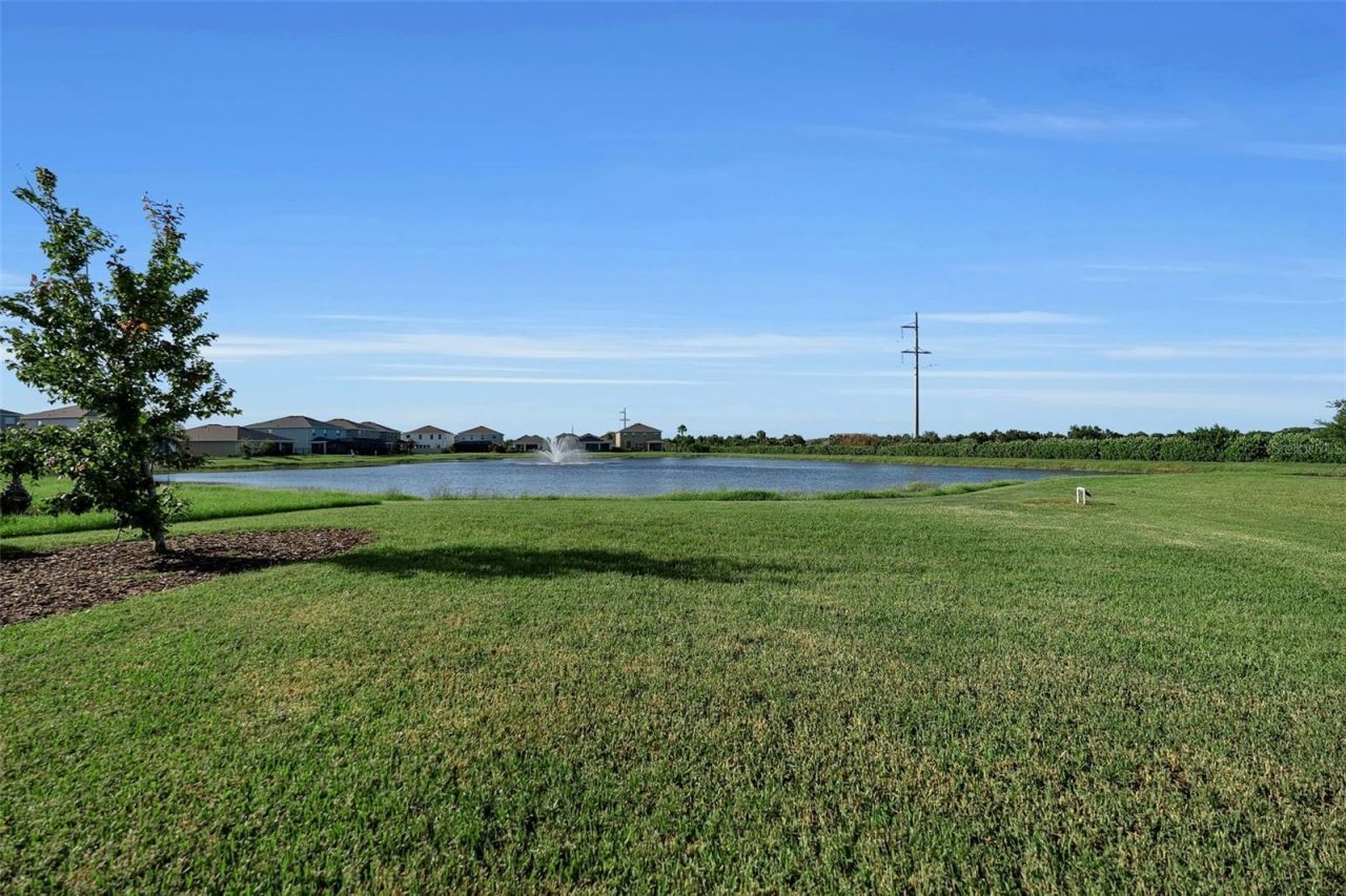 5748 Woodland Sage Drive, Sarasota, FL 34238 Photo