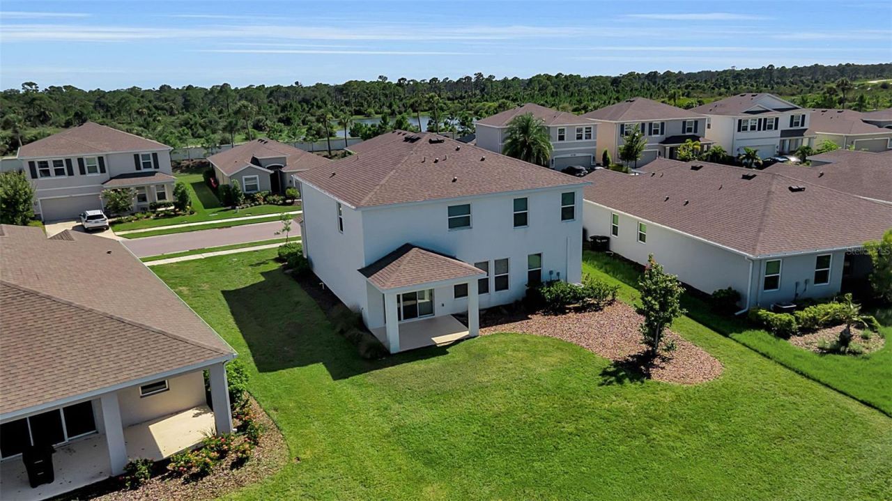 5748 Woodland Sage Drive, Sarasota, FL 34238 Photo