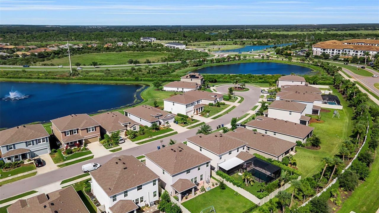 5748 Woodland Sage Drive, Sarasota, FL 34238 Photo
