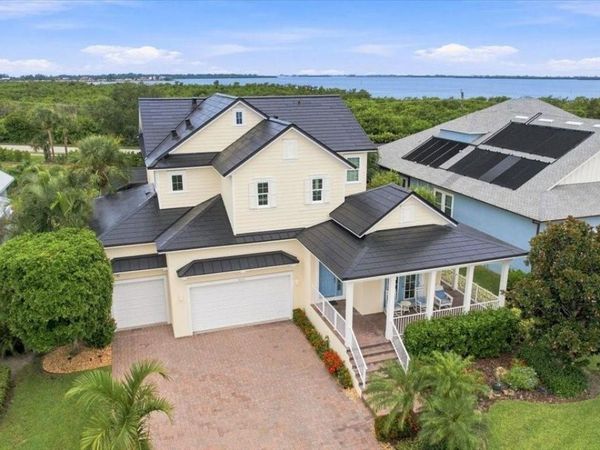 8124 37TH AVENUE CIRCLE W, BRADENTON, FL 34209