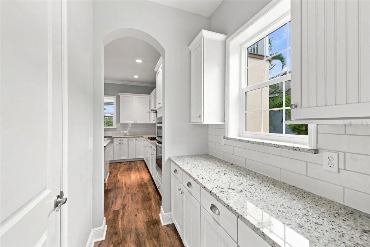 8124 37th Avenue Circle W, Bradenton, FL 34209 Photo