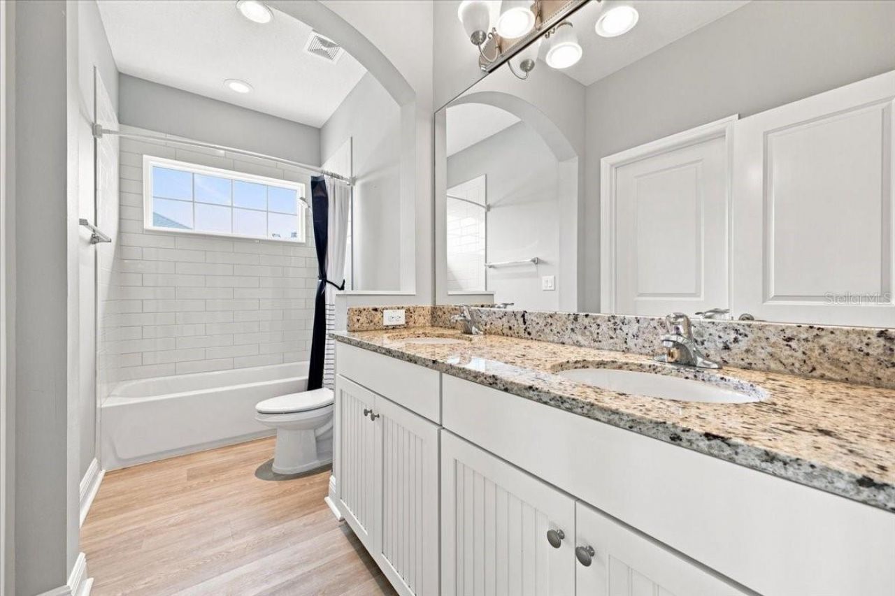 8124 37th Avenue Circle W, Bradenton, FL 34209 Photo