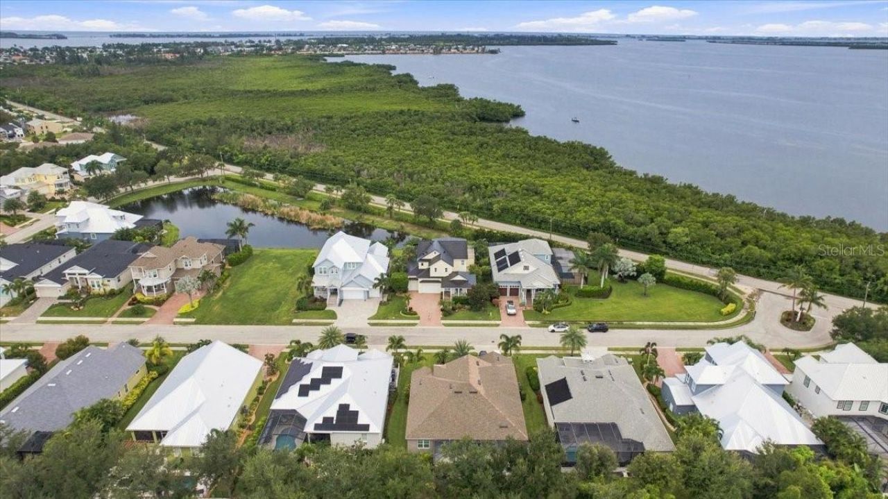 8124 37th Avenue Circle W, Bradenton, FL 34209 Photo