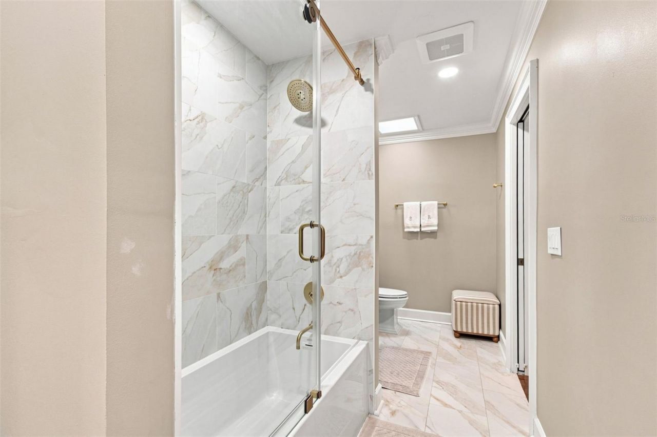 4537 W Swann Avenue, Tampa, FL 33609 Photo