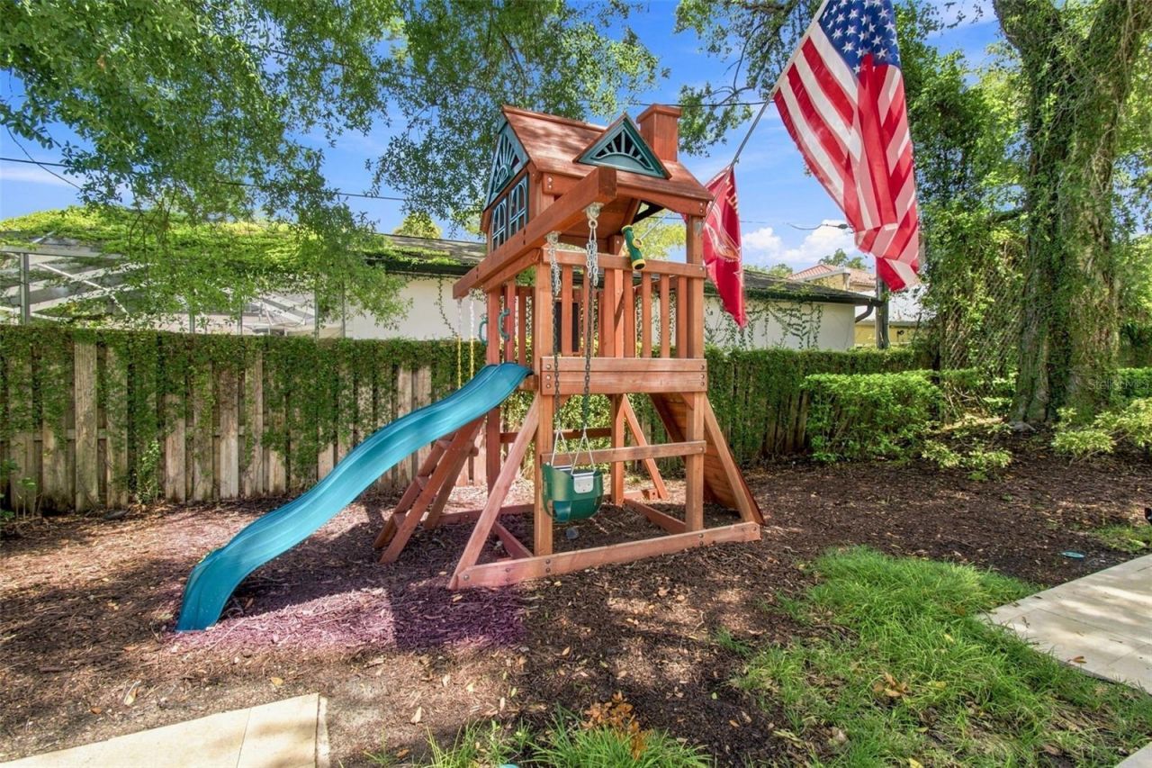 4537 W Swann Avenue, Tampa, FL 33609 Photo
