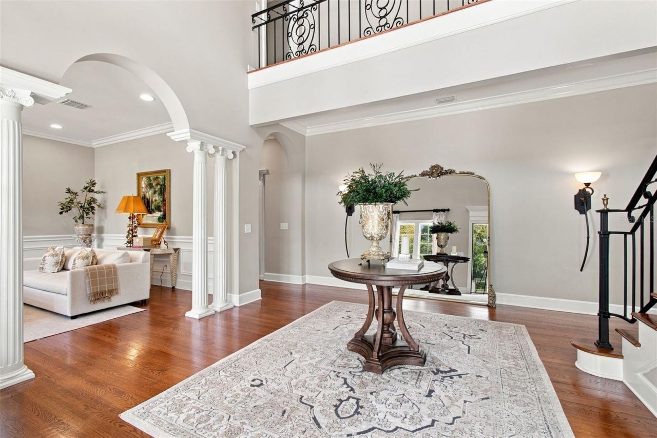 4537 W Swann Avenue, Tampa, FL 33609 Photo