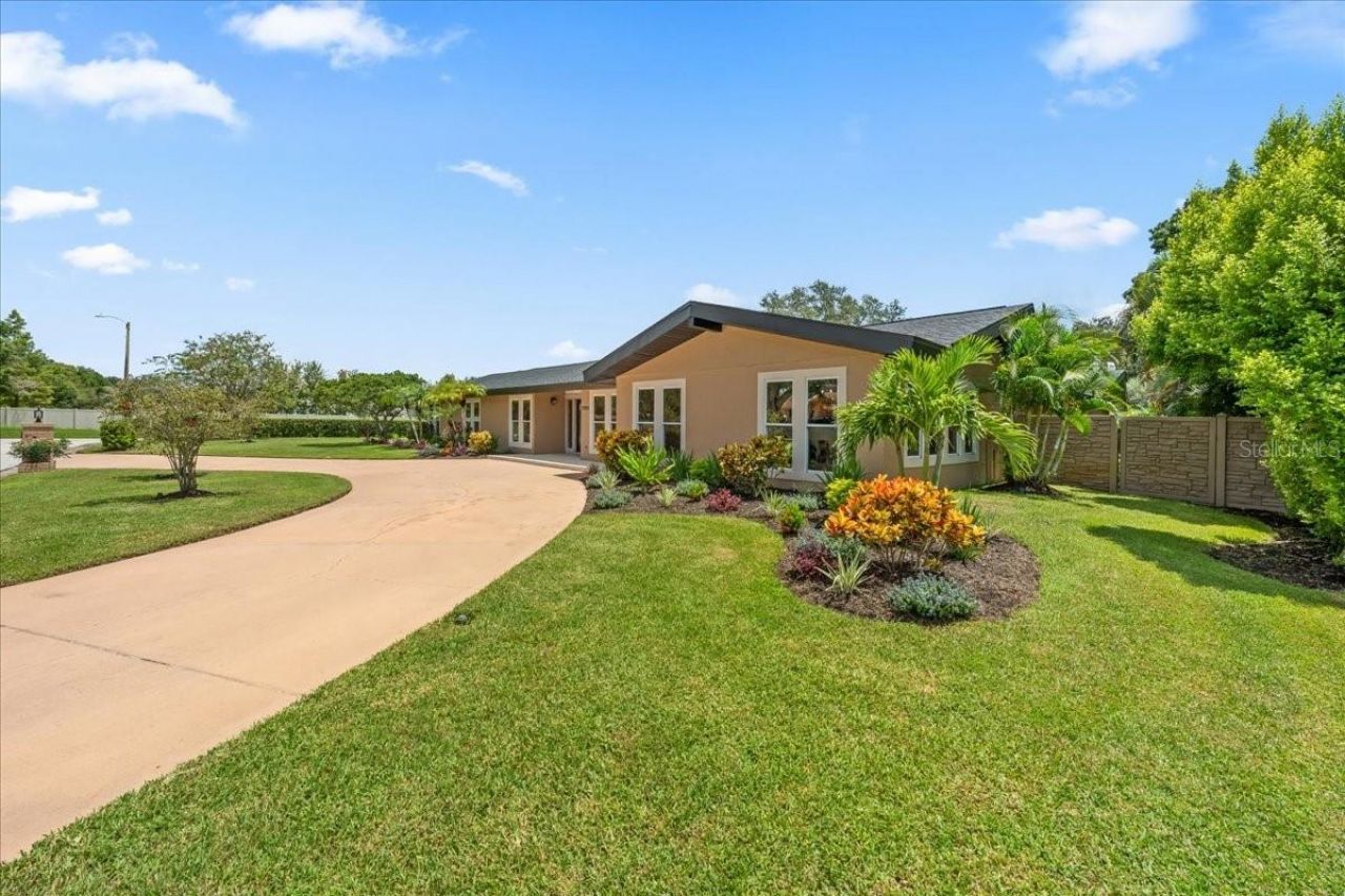 1701 Allens Creek Drive, Clearwater, FL 33764 Photo