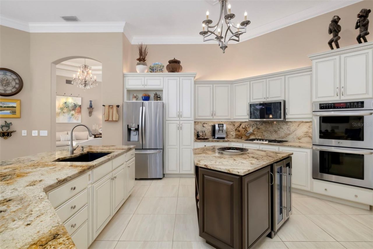 7215 Chatsworth Court, Bradenton, FL 34201 Photo