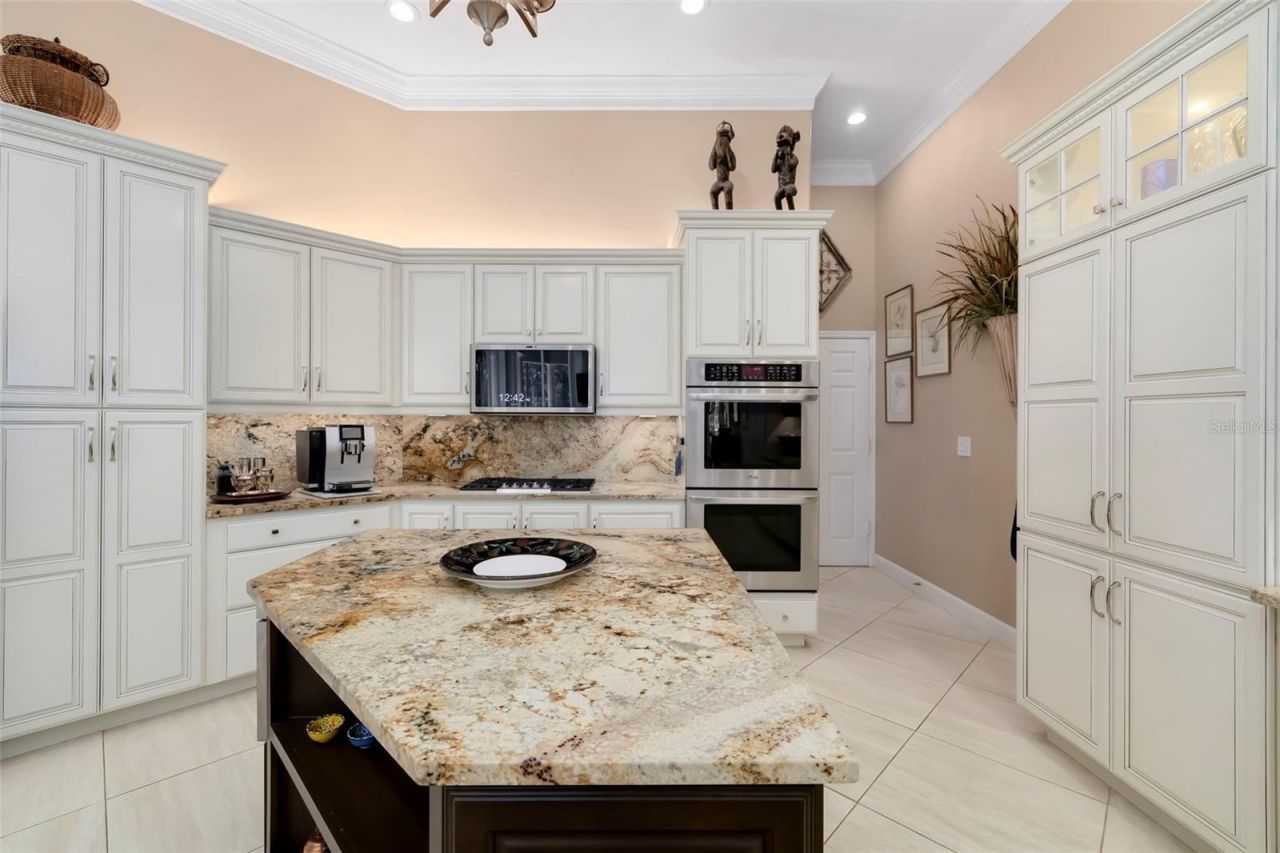 7215 Chatsworth Court, Bradenton, FL 34201 Photo