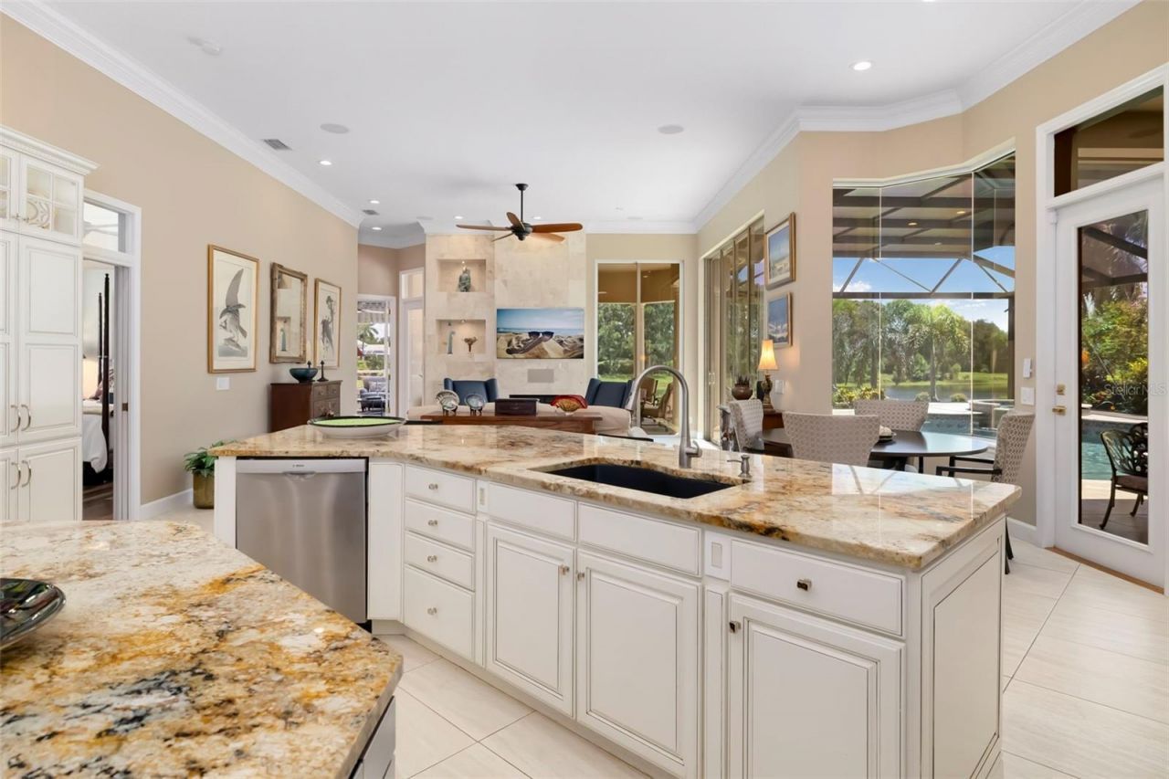 7215 Chatsworth Court, Bradenton, FL 34201 Photo