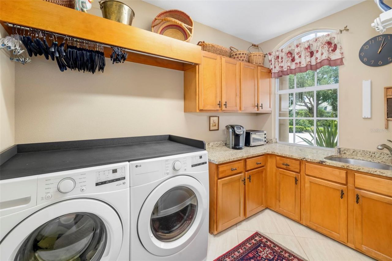 7215 Chatsworth Court, Bradenton, FL 34201 Photo