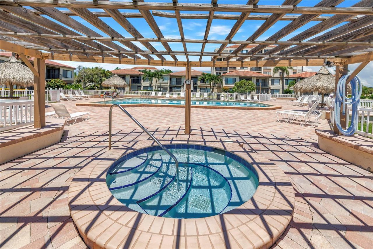 6269 Palma Del Mar Boulevard S, Unit 508, Saint Petersburg, FL 33715 Photo