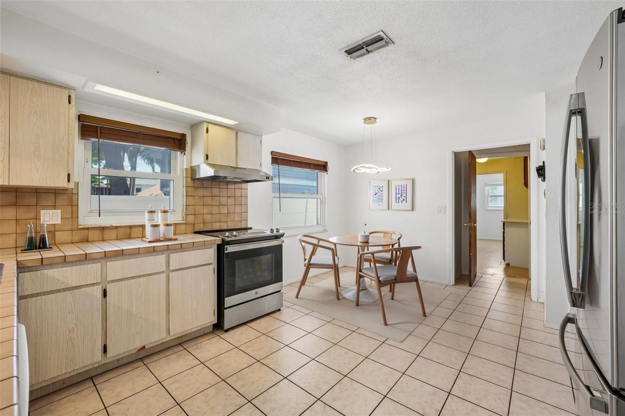 144 8th Avenue N, Saint Petersburg, FL 33701 Photo