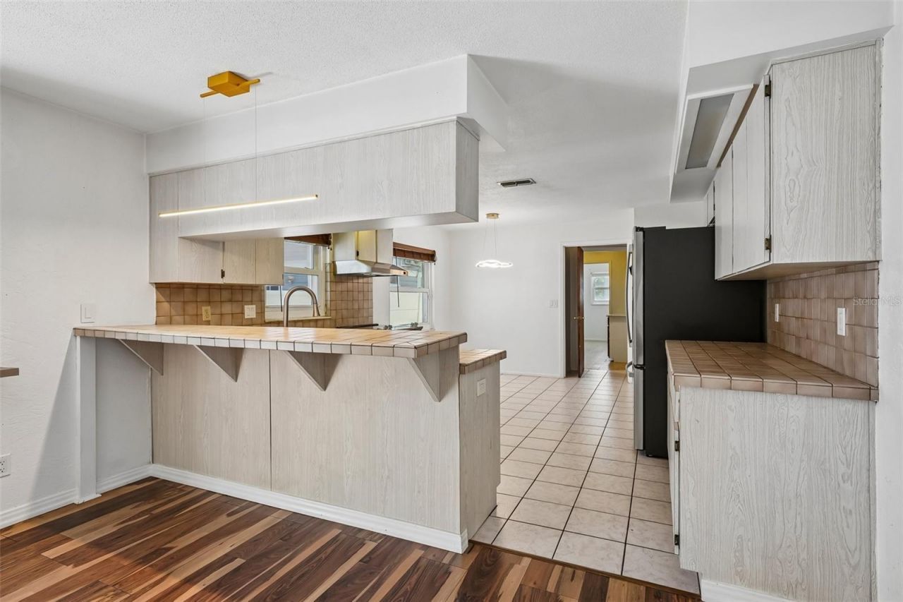 144 8th Avenue N, Saint Petersburg, FL 33701 Photo