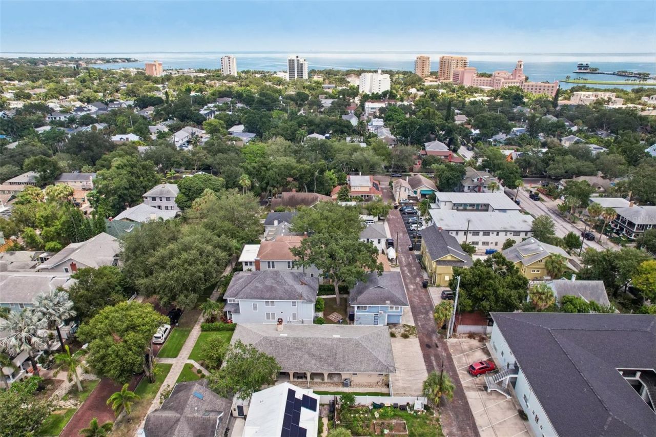 144 8th Avenue N, Saint Petersburg, FL 33701 Photo