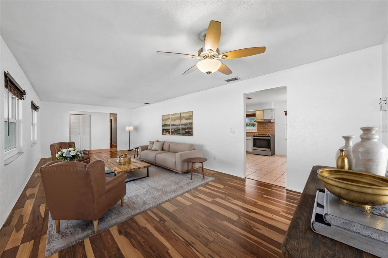 144 8th Avenue N, Saint Petersburg, FL 33701 Photo