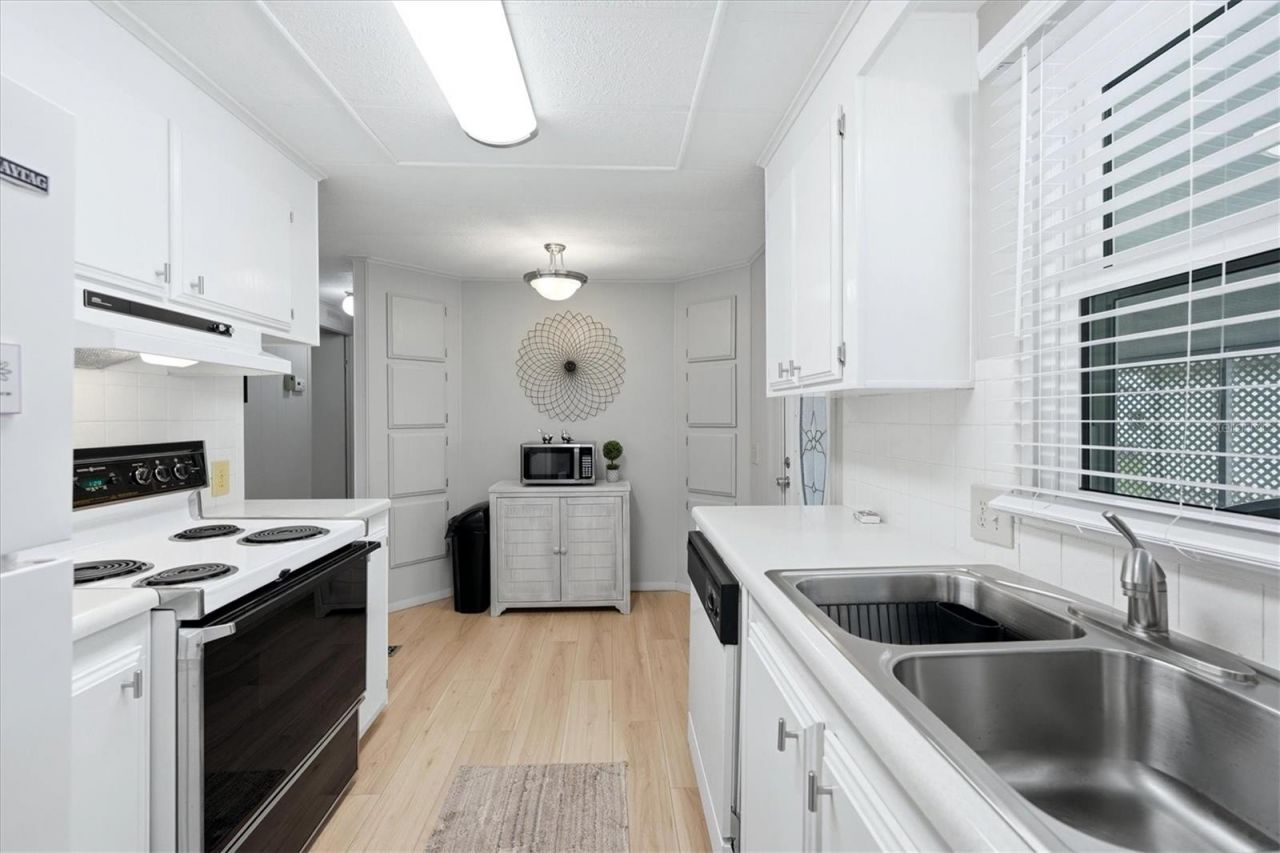 808 53rd Avenue E, Unit 88, Bradenton, FL 34203 Photo