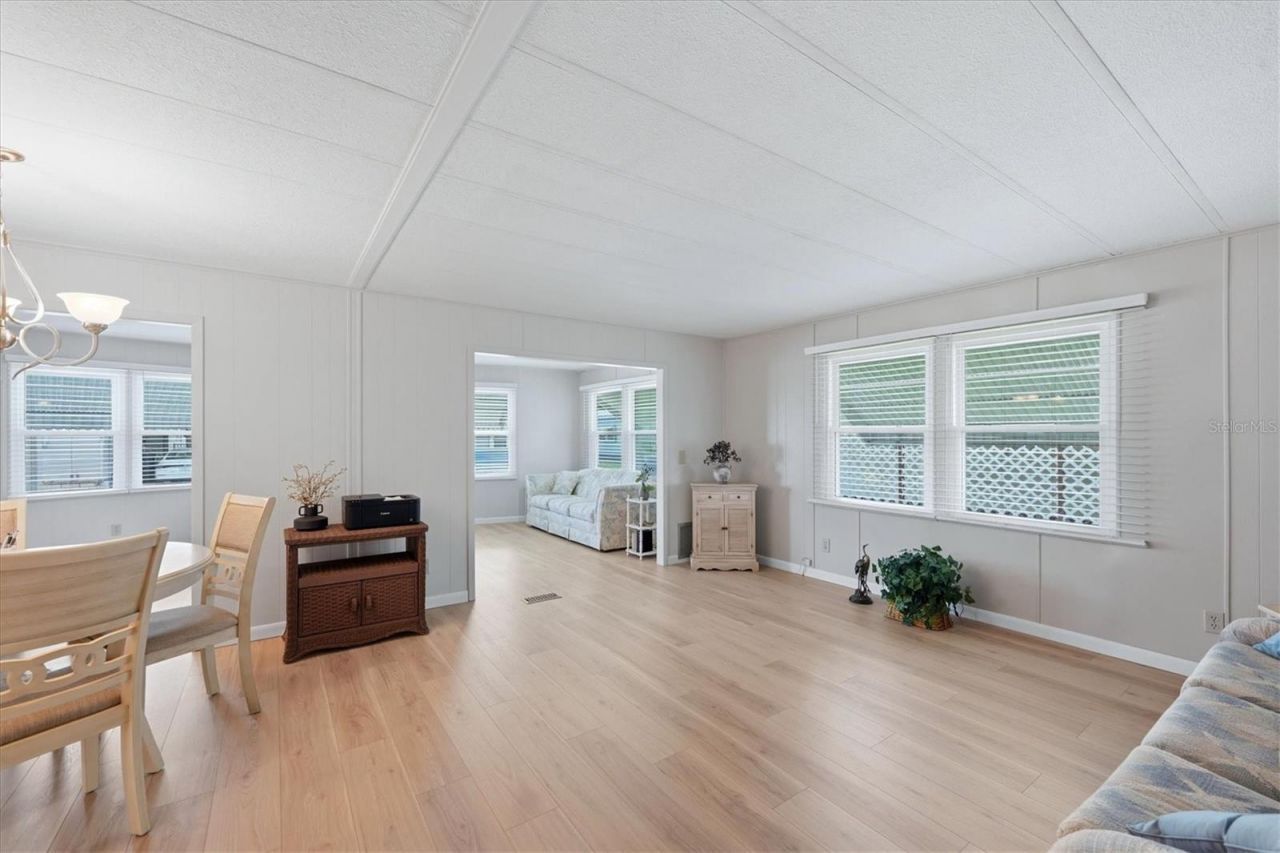 808 53rd Avenue E, Unit 88, Bradenton, FL 34203 Photo