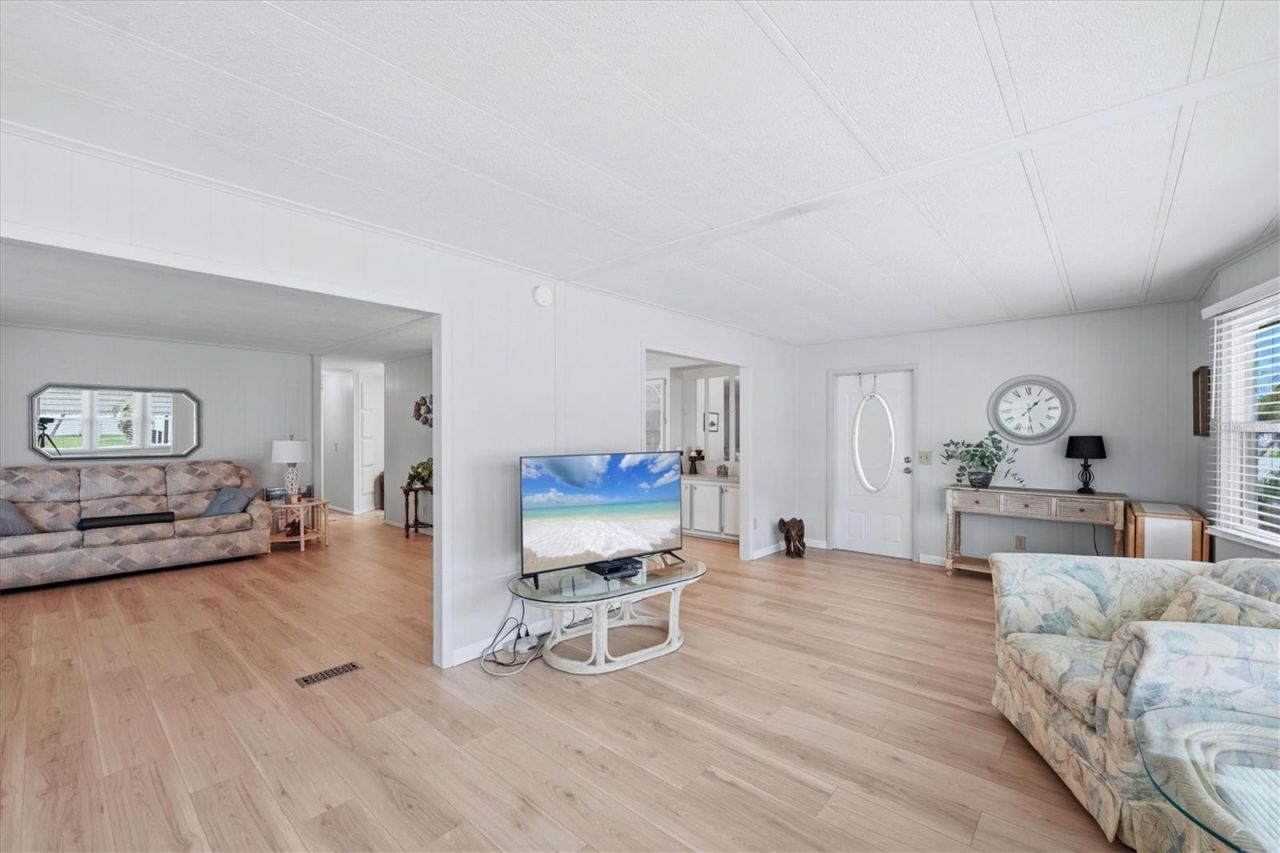 808 53rd Avenue E, Unit 88, Bradenton, FL 34203 Photo