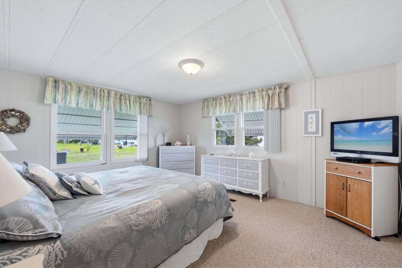 808 53rd Avenue E, Unit 88, Bradenton, FL 34203 Photo