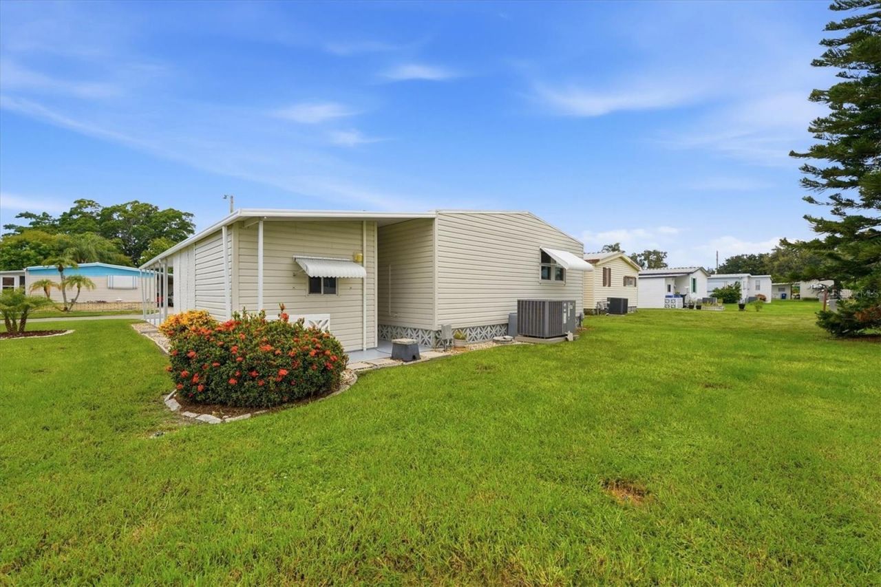 808 53rd Avenue E, Unit 88, Bradenton, FL 34203 Photo
