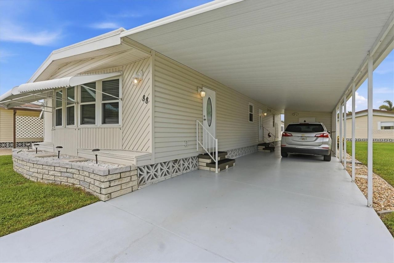 808 53rd Avenue E, Unit 88, Bradenton, FL 34203 Photo