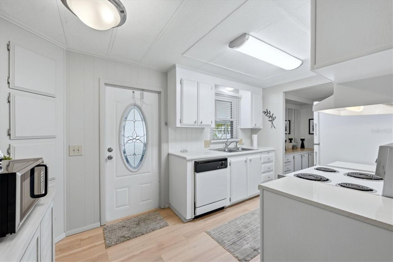 808 53rd Avenue E, Unit 88, Bradenton, FL 34203 Photo