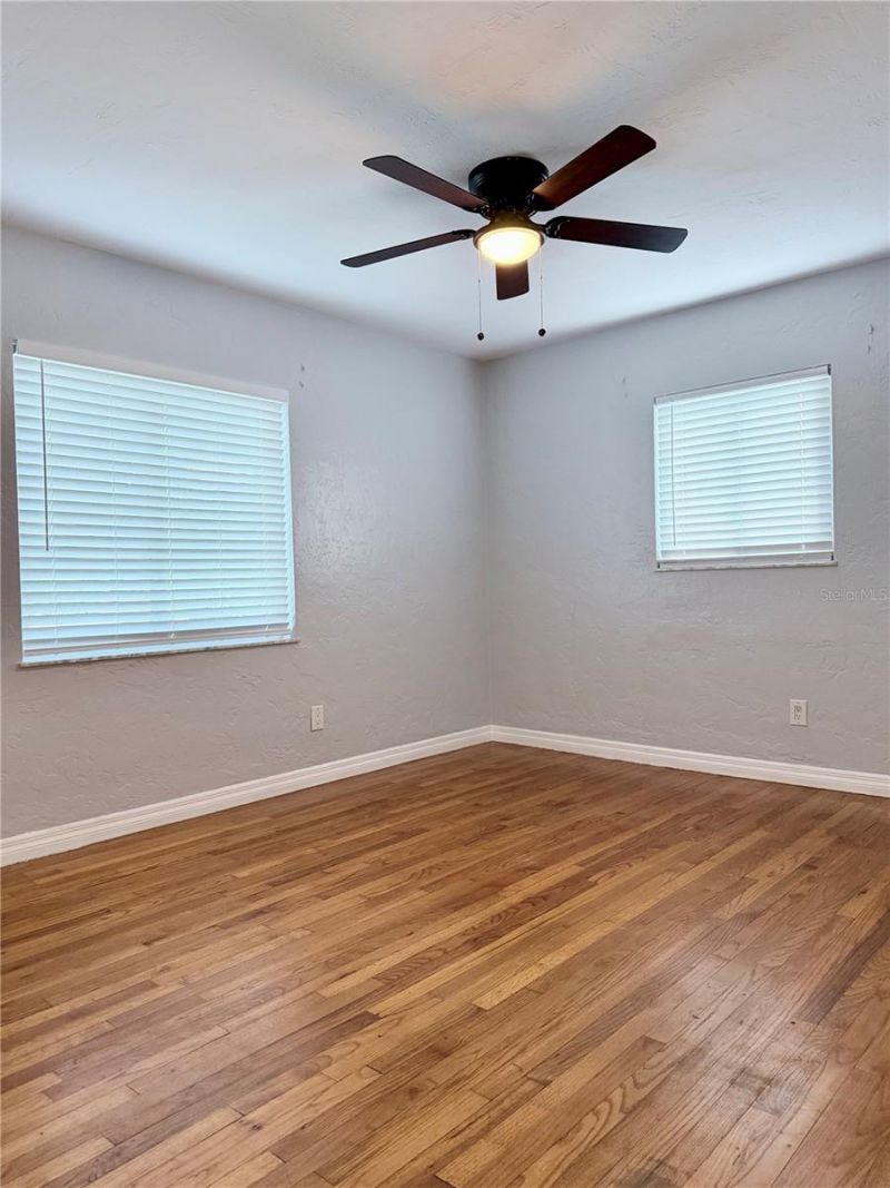4320 Yardley Avenue N, Saint Petersburg, FL 33713 Photo