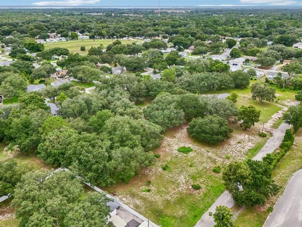 34151 JAYKINS COURT , LEESBURG, FL 34788