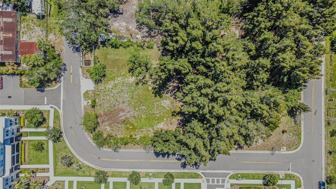 4904 W Paul Avenue, Tampa, FL 33611 Photo