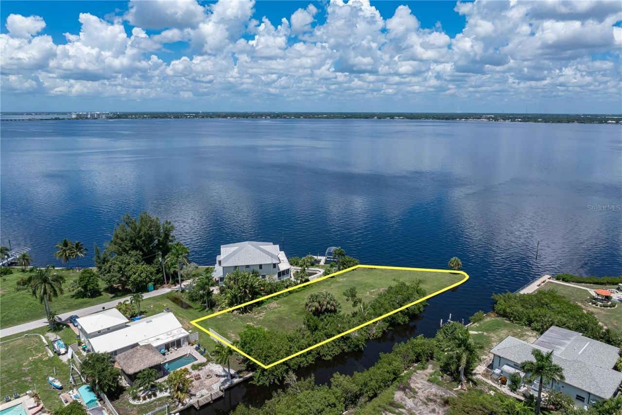 302 Klispie Drive , Punta Gorda, FL 33950 Photo