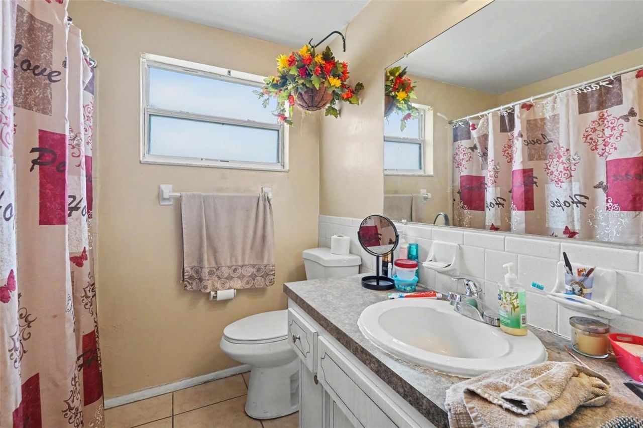 5513 Oceanic Road , Holiday, FL 34690 Photo