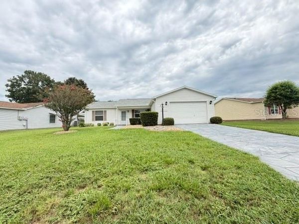 335 SAN MARINO DRIVE , LADY LAKE, FL 32159