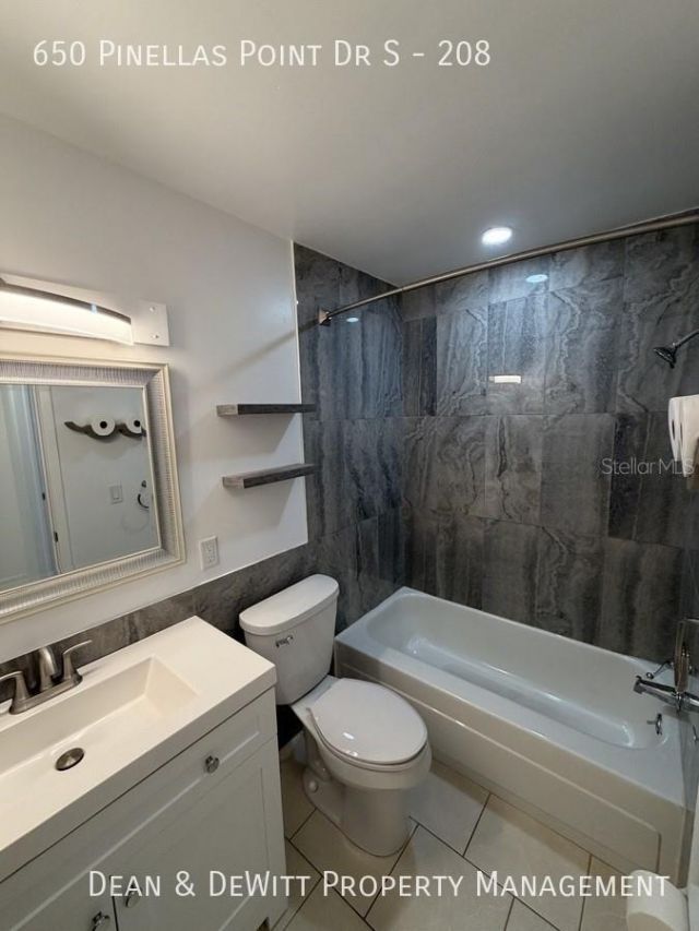 650 Pinellas Point Drive S, Unit 208, Saint Petersburg, FL 33705 Photo