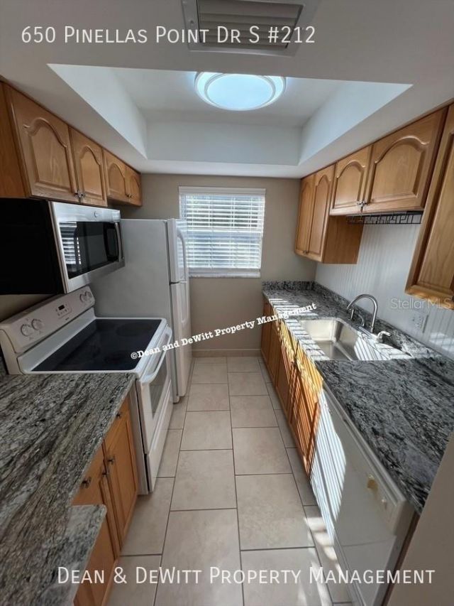650 Pinellas Point Drive S, Unit 212, Saint Petersburg, FL 33705 Photo
